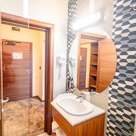 Ryon Mamaia-nord 3* Năvodari